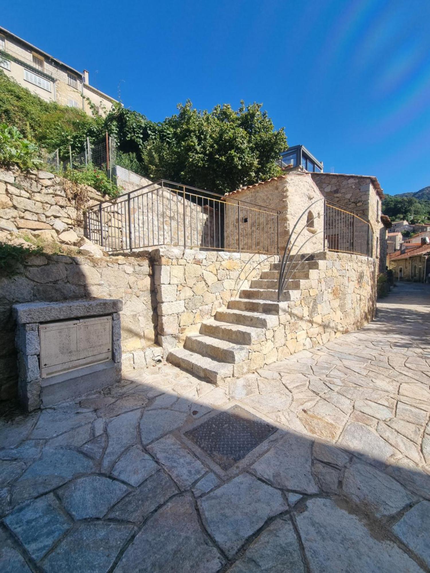 Cote Lac Tolla Exterior photo